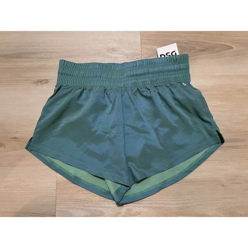 NWT DSG Women's XS‎ High Rise Stride Shorts Green Iridescent Lined Short
